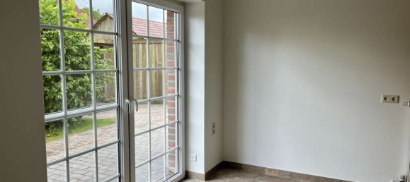 Bungalow de 4 dormitorios en Leer, Germany No. 267806 15