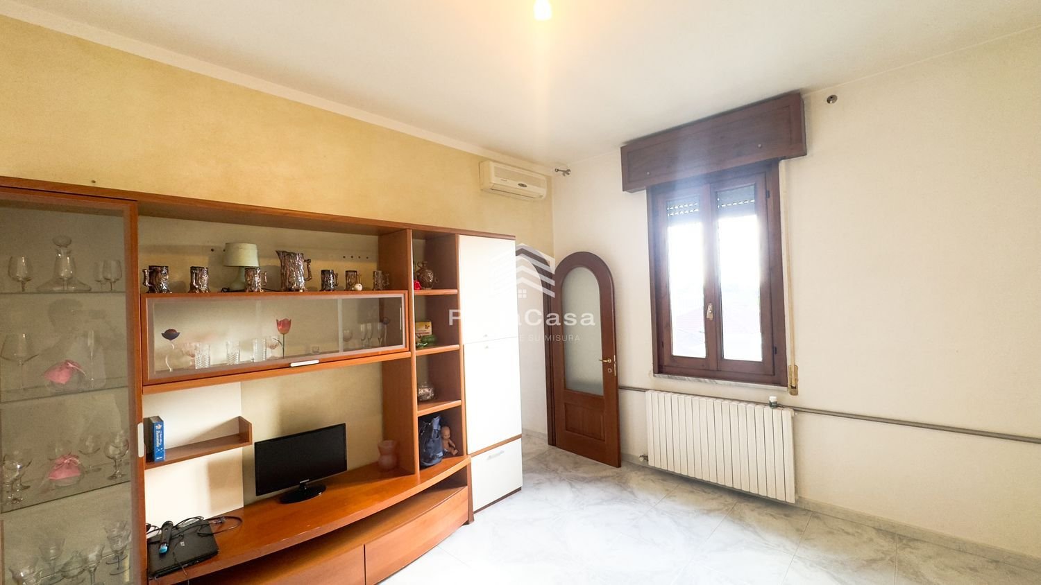 4 bedrooms Apartment in Vigevano, Italy No. 360857