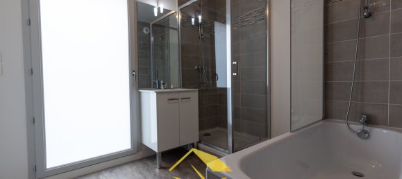 3 bedrooms Duplex in Jouy-le-Moutier, France No. 184861 7