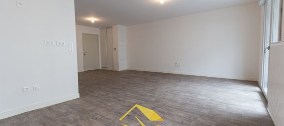 3 bedrooms Duplex in Jouy-le-Moutier, France No. 184861 5