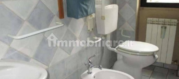 Casa de 2 dormitorios en Montacuto, Italy No. 127160 5