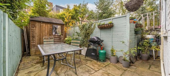 2 bedrooms Apartment in London, United Kingdom No. 12938 4