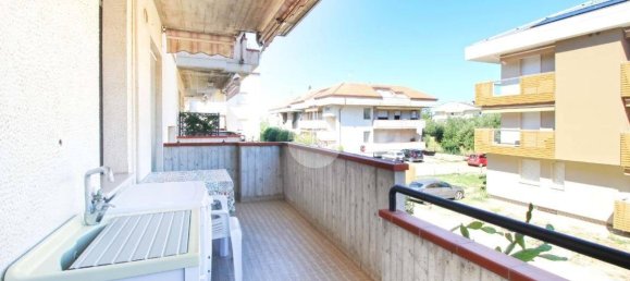 2 bedrooms Apartment in Alba Adriatica, Italy No. 341323 7