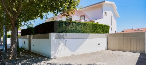 4 bedrooms House in Ovar, Portugal No. 188734 3
