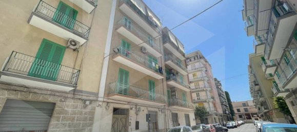 Apartamento de 3 habitaciónes en Molfetta, Italy No. 28578 5