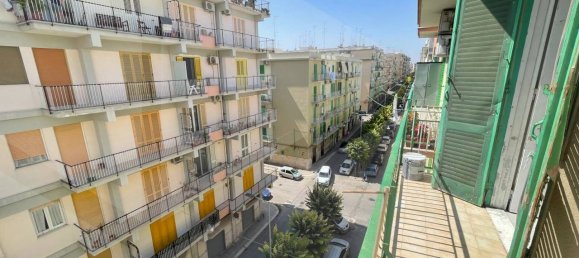 Apartamento de 3 habitaciónes en Molfetta, Italy No. 28578 16
