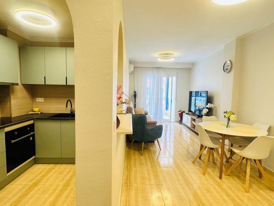 2 bedrooms Apartment in Torrevieja, Spain No. 263592