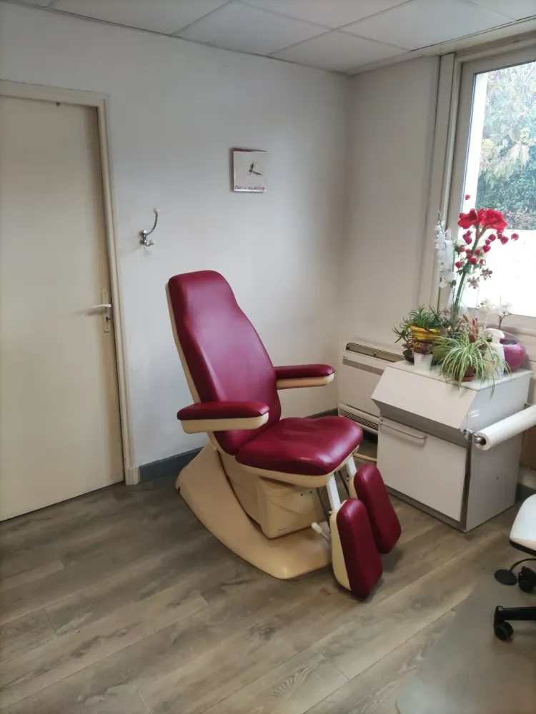 63m² Commercial property in Montpellier, France No. 345145