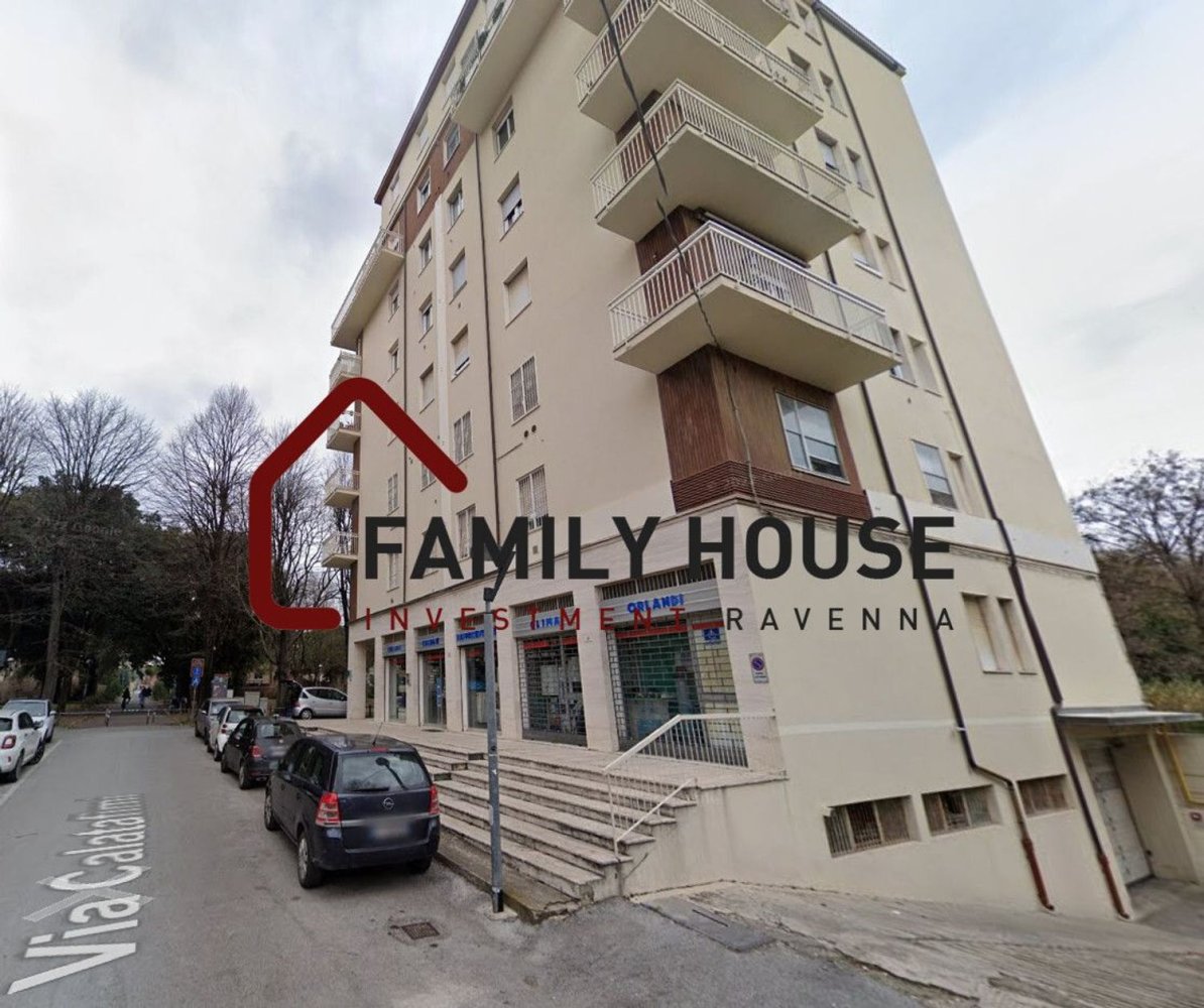 Gewerbliche Immobilie in Rimini, Italy 35m², Nr. 99441