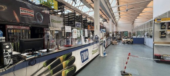 5غرفة مستودع في Voghera, Italy رقم 292377 6