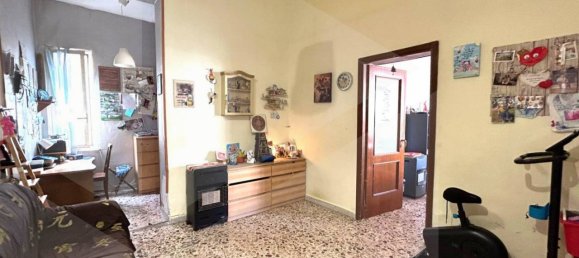 4 rooms Apartment in Naples, Italy No. 34516 9