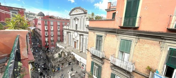 4 rooms Apartment in Naples, Italy No. 34516 10