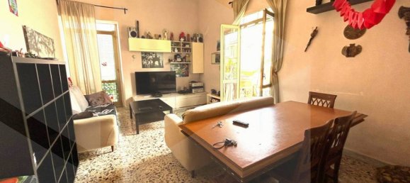 4 rooms Apartment in Naples, Italy No. 34516 4