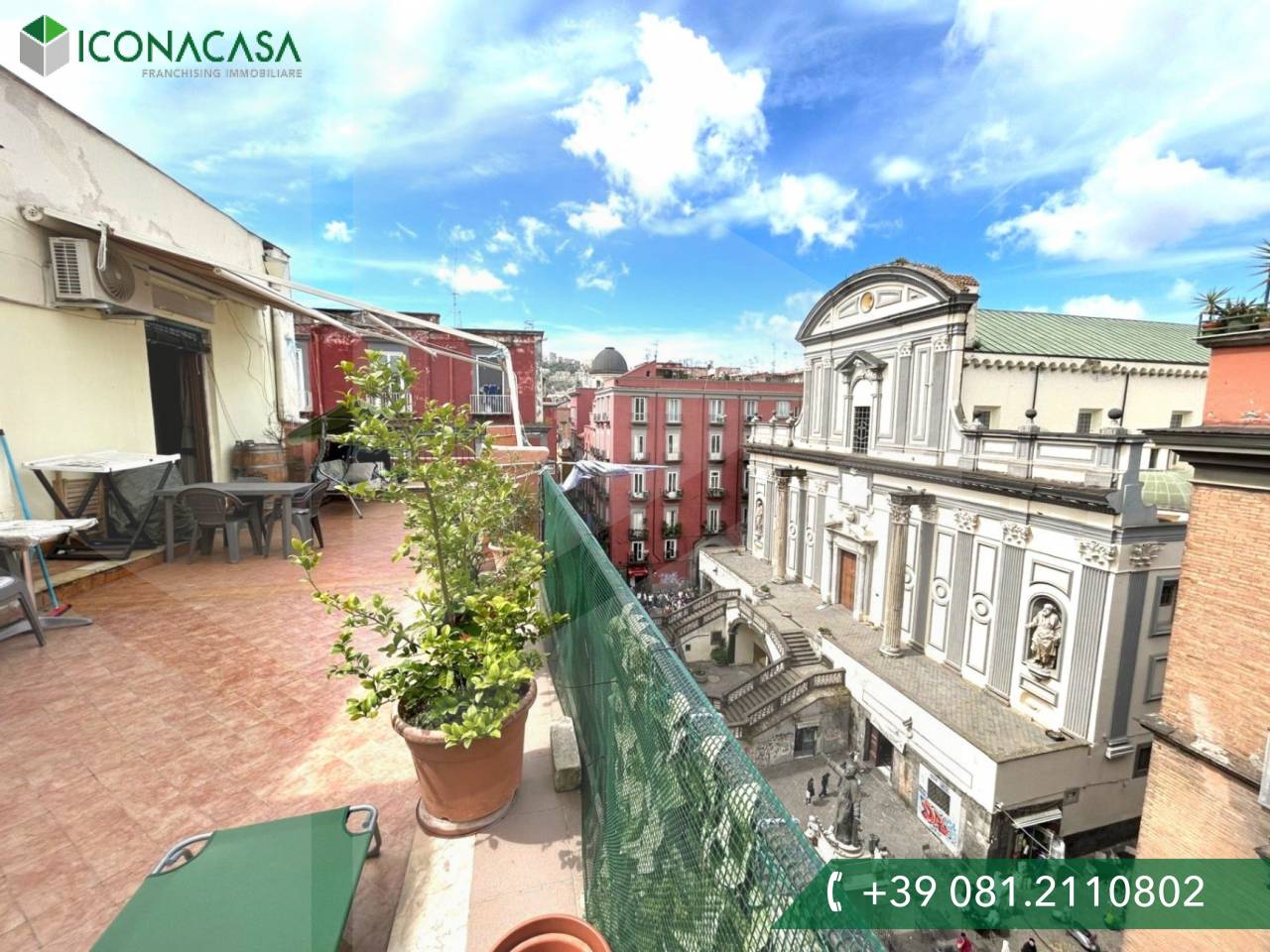 4 rooms Apartment in Naples, Italy No. 34516
