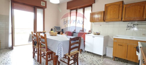 5 Schlafzimmer Villa in Spirano, Italy, Nr. 347593 8