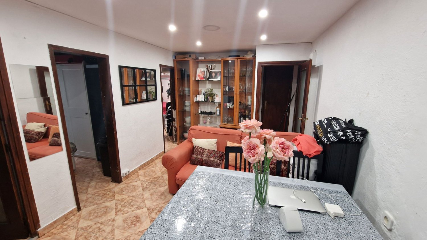 3 bedrooms Apartment in L'Hospitalet de Llobregat, Spain No. 208247