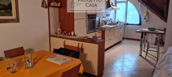 3 rooms Apartment in Omegna, Italy No. 26076 3