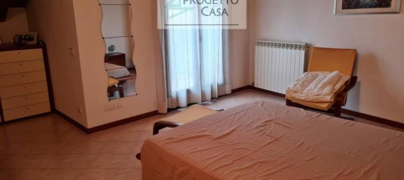 3 rooms Apartment in Omegna, Italy No. 26076 8