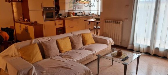 3 rooms Apartment in Omegna, Italy No. 26076 5
