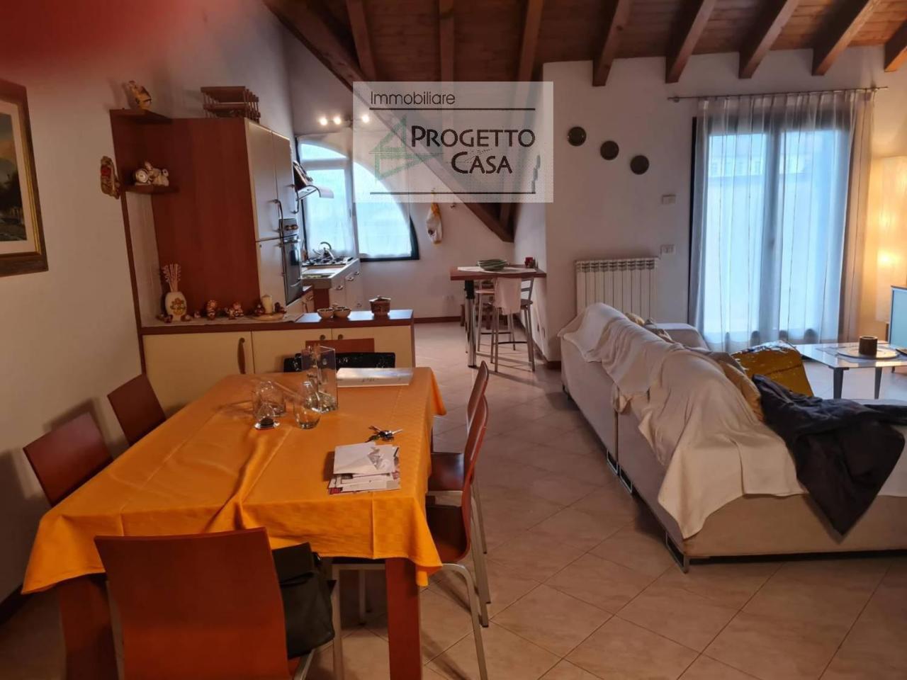 3 rooms Apartment in Omegna, Italy No. 26076
