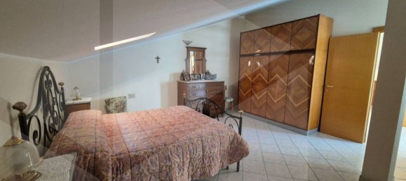 2-salle Appartement à Pescara, Italy No. 27509 25