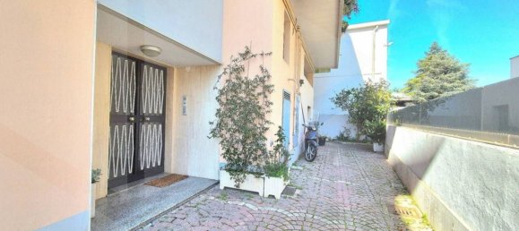2-salle Appartement à Pescara, Italy No. 27509 13