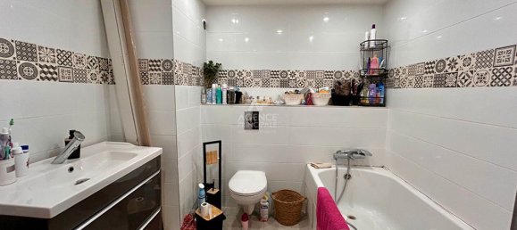 3 bedrooms Apartment in Acheres, France No. 143329 8