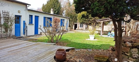 5 bedrooms House in Dreux, France No. 251262 2