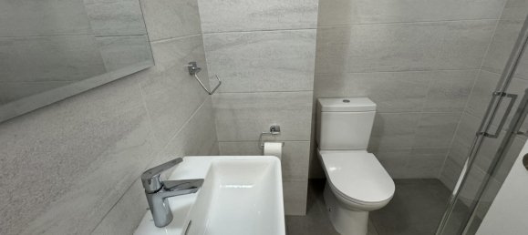 3-salle Bureau à Larnaca, Cyprus No. 26137 11