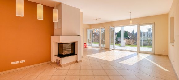 6 rooms Villa in Brandenburg, Germany No. 20472 6