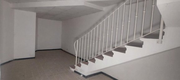 200m² Commercial property in Alba Adriatica, Italy No. 380606 2