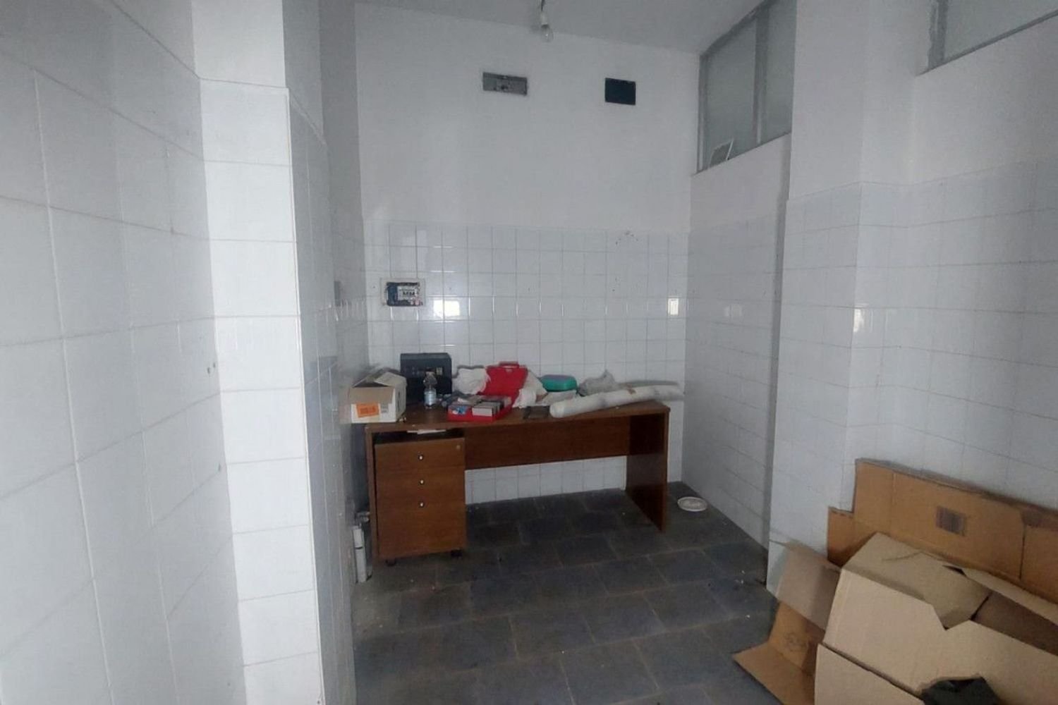 200m² Commercial property in Alba Adriatica, Italy No. 380606