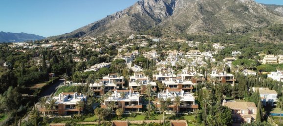 4 bedrooms Villa in Marbella, Spain No. 25080 21