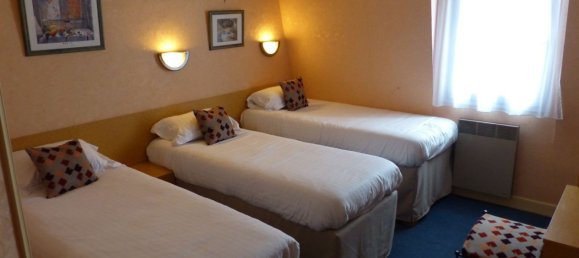 Propiedad comercial en Chinon, France 256 m² No. 210803 8