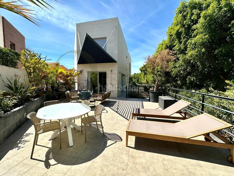 5 bedrooms House in Alicante, Spain No. 93589