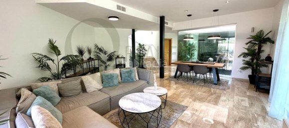 5 bedrooms House in Alicante, Spain No. 93589 13