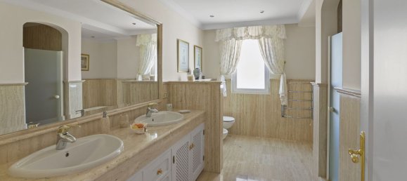 5 bedrooms Villa in El Paraiso, Spain No. 2917 27