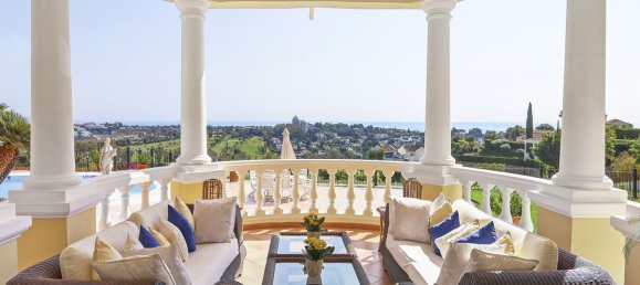 5 bedrooms Villa in El Paraiso, Spain No. 2917 8