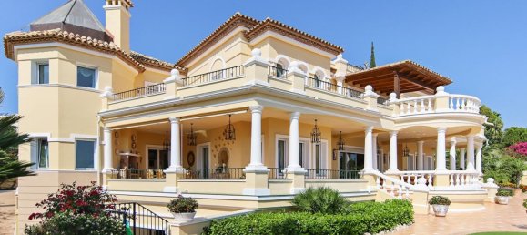 5 bedrooms Villa in El Paraiso, Spain No. 2917 10