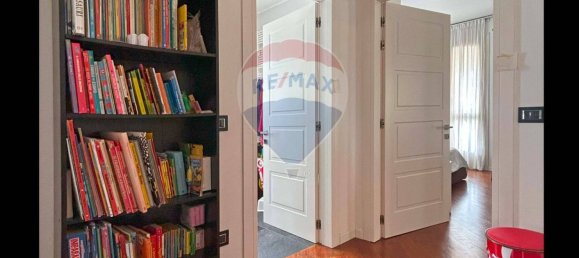 3-salle Appartement à Missaglia, Italy No. 267591 15