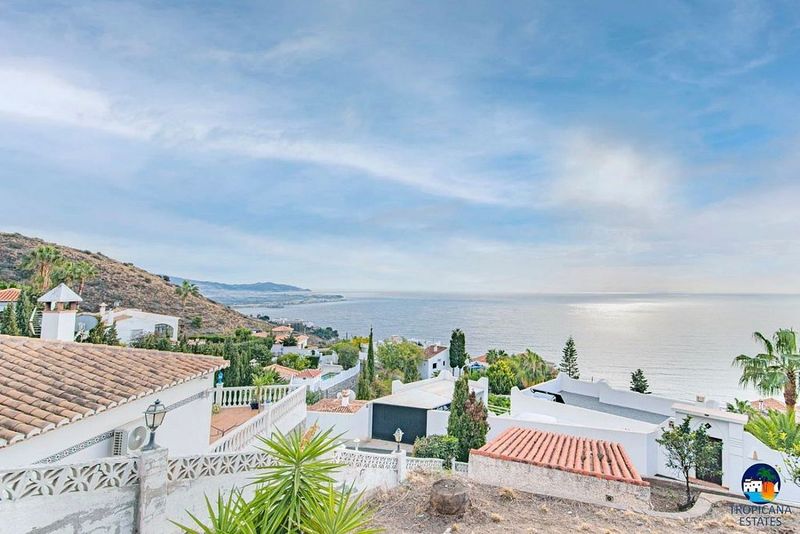 122m² Land in Salobrena, Spain No. 227749