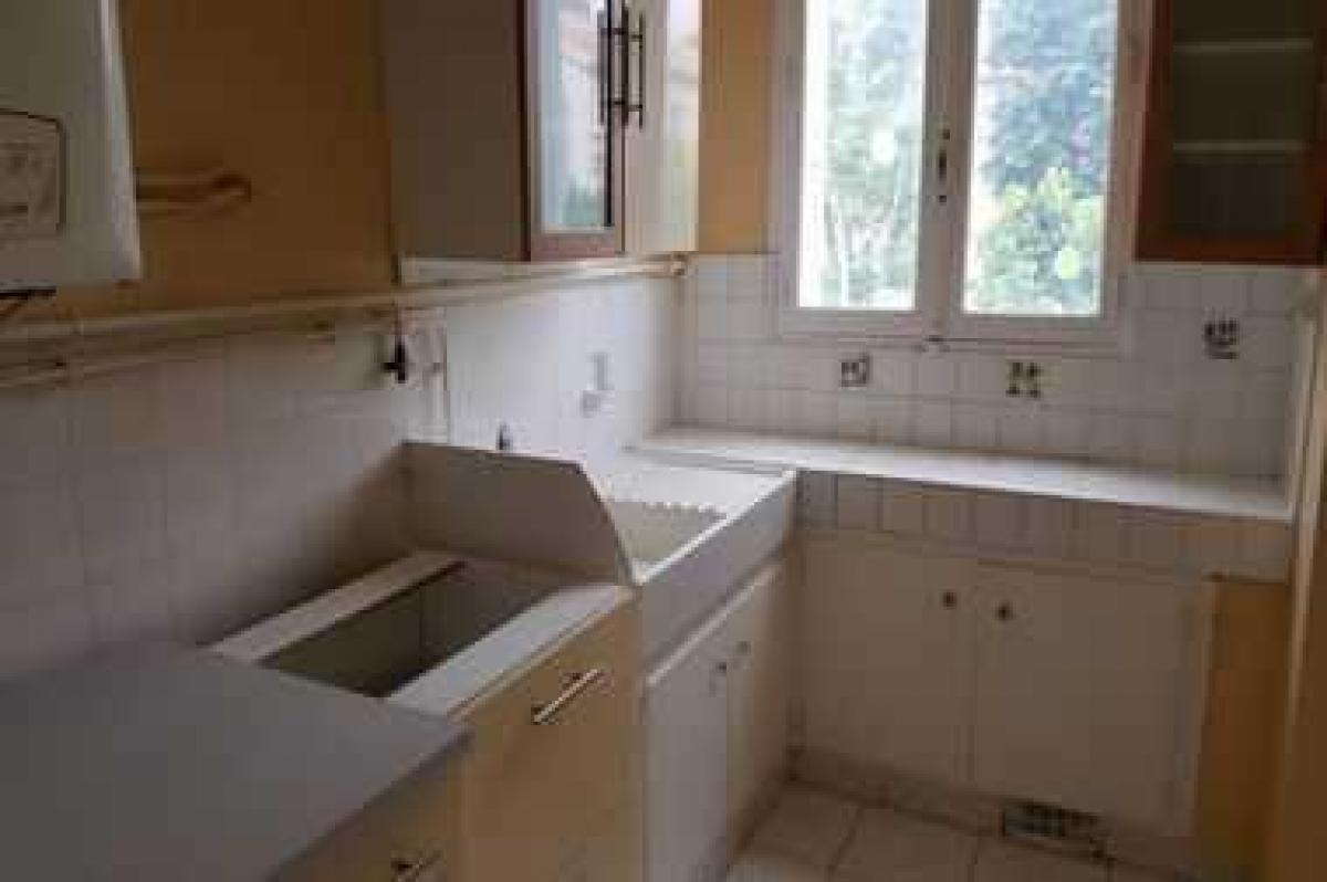 3 bedrooms Condo in Sorgues, France No. 14327