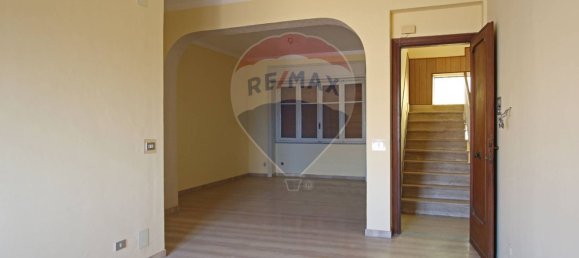3 Schlafzimmer Wohnung in Lentini, Italy, Nr. 380113 4