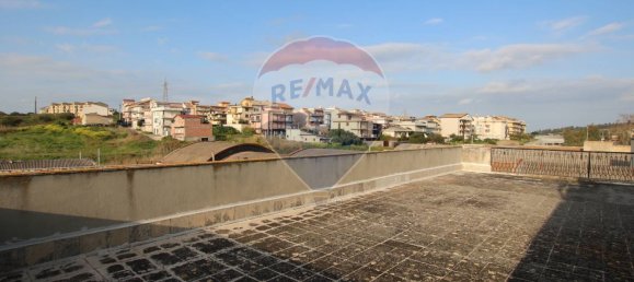 3 Schlafzimmer Wohnung in Lentini, Italy, Nr. 380113 34