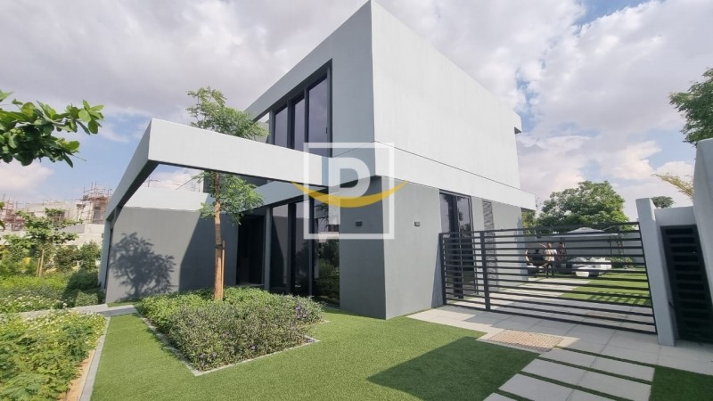 4 bedrooms Townhouse in Tilal City, UAE No. 10437