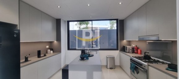 4 bedrooms Townhouse in Tilal City, UAE No. 10437 4