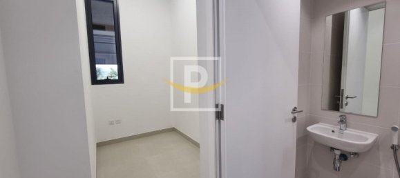 4 bedrooms Townhouse in Tilal City, UAE No. 10437 35