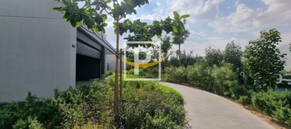 4 bedrooms Townhouse in Tilal City, UAE No. 10437 37