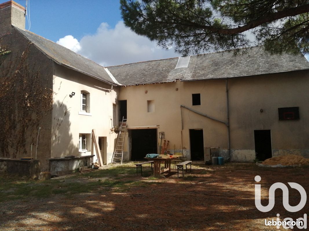 Casa de 2 habitaciónes en Montreuil-Bellay, France No. 322332
