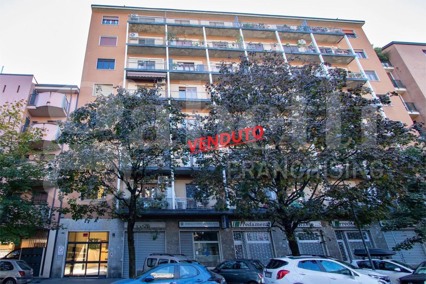 Квартира с 1 спальней в Милан, Италия № 245457